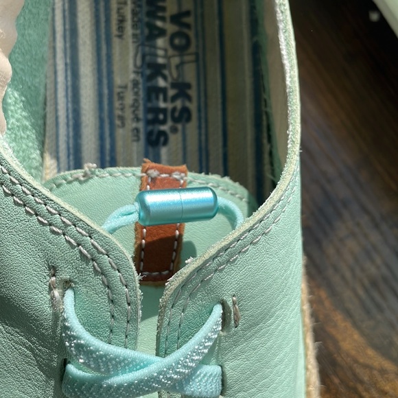 Gorgeous soft leather mint shoes - Picture 6 of 8